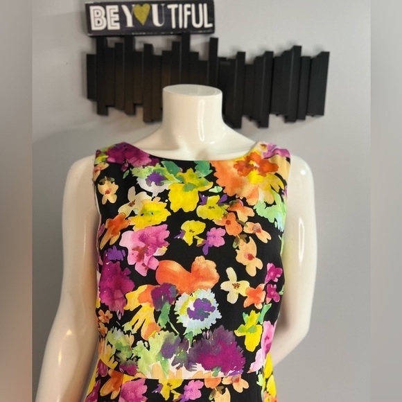 New MUSE Floral Sleeveless Sheath Day to Night Shift Dress Size 8 - Picture 3 of 8